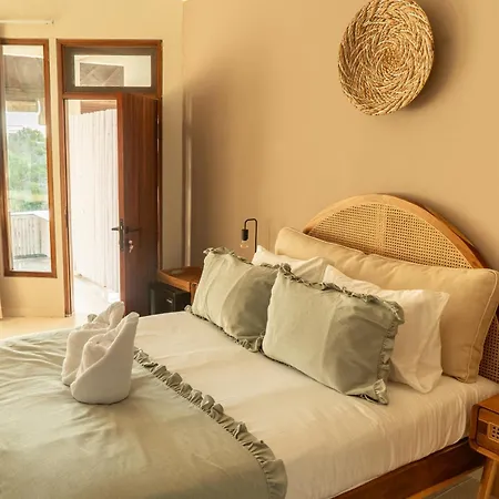 Uluwatu Ocean Front Surf Suite